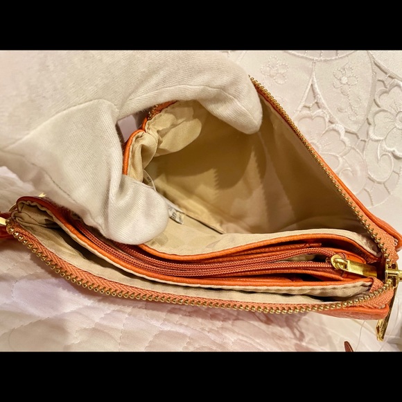 Orange Soft leather wristlet - Picture 10 of 15